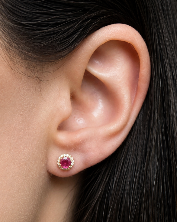 Aretes con Rubíes y Diamantes en halo